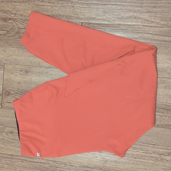 Leggings - Picture 2 of 3